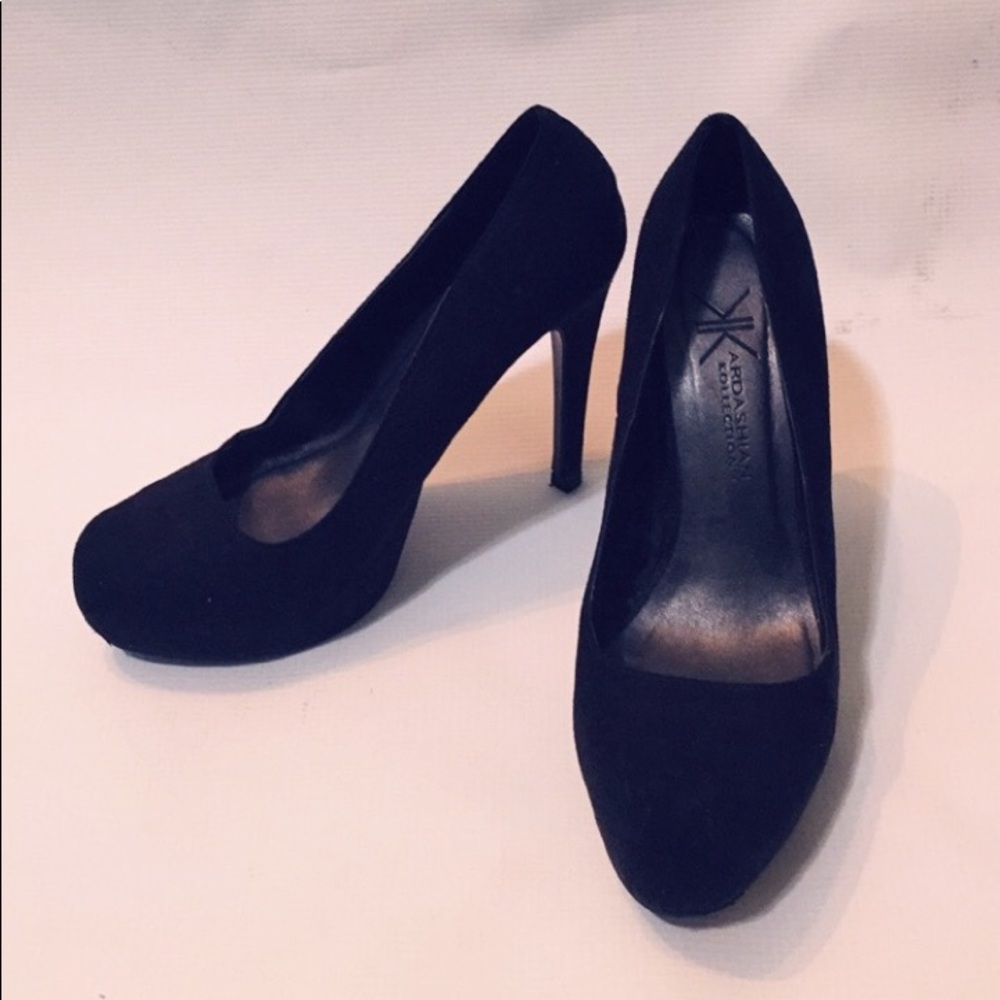 Black Kardashian heels